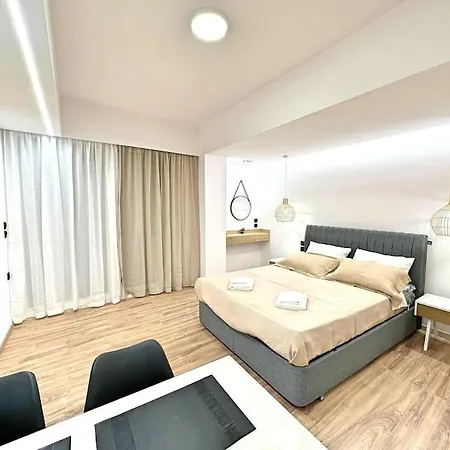 Oasis Luxury Apartments Eretria  Exterior photo