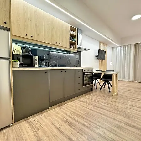 Oasis Luxury Apartments Eretria  Exterior photo