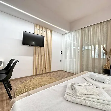 Oasis Luxury Apartments Eretria  Exterior photo
