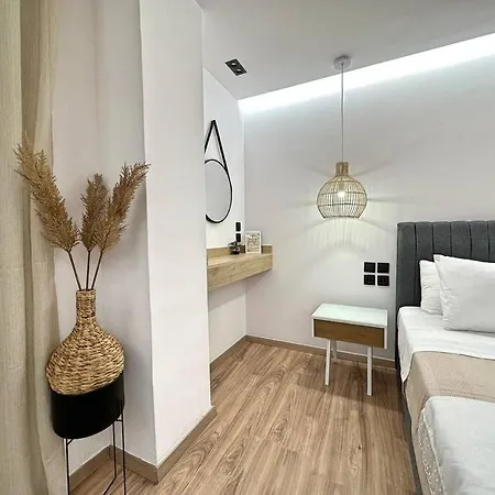 Oasis Luxury Apartments Eretria  Exterior photo