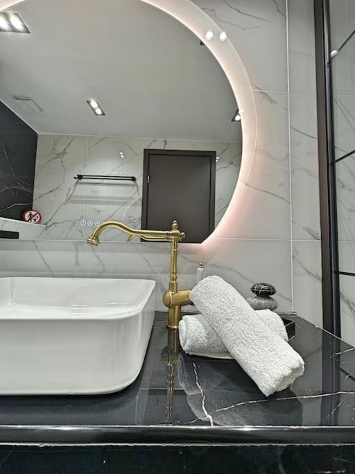 Oasis Luxury *